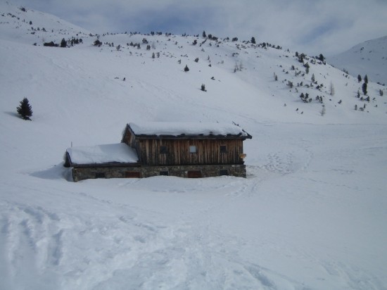 snowshoeing sarentino valley