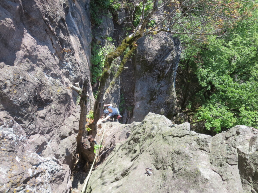 Porphyry multi-pitch climbing Bolzano