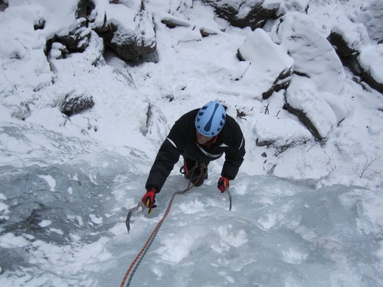 arrampicata su cascate in val di Fassa