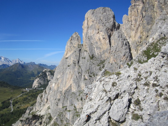 ADVANCED COURSE: CLIMBING ON THE FALZAREGO PASS