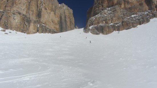 discesa fuoripista dalla forcella Pordoi